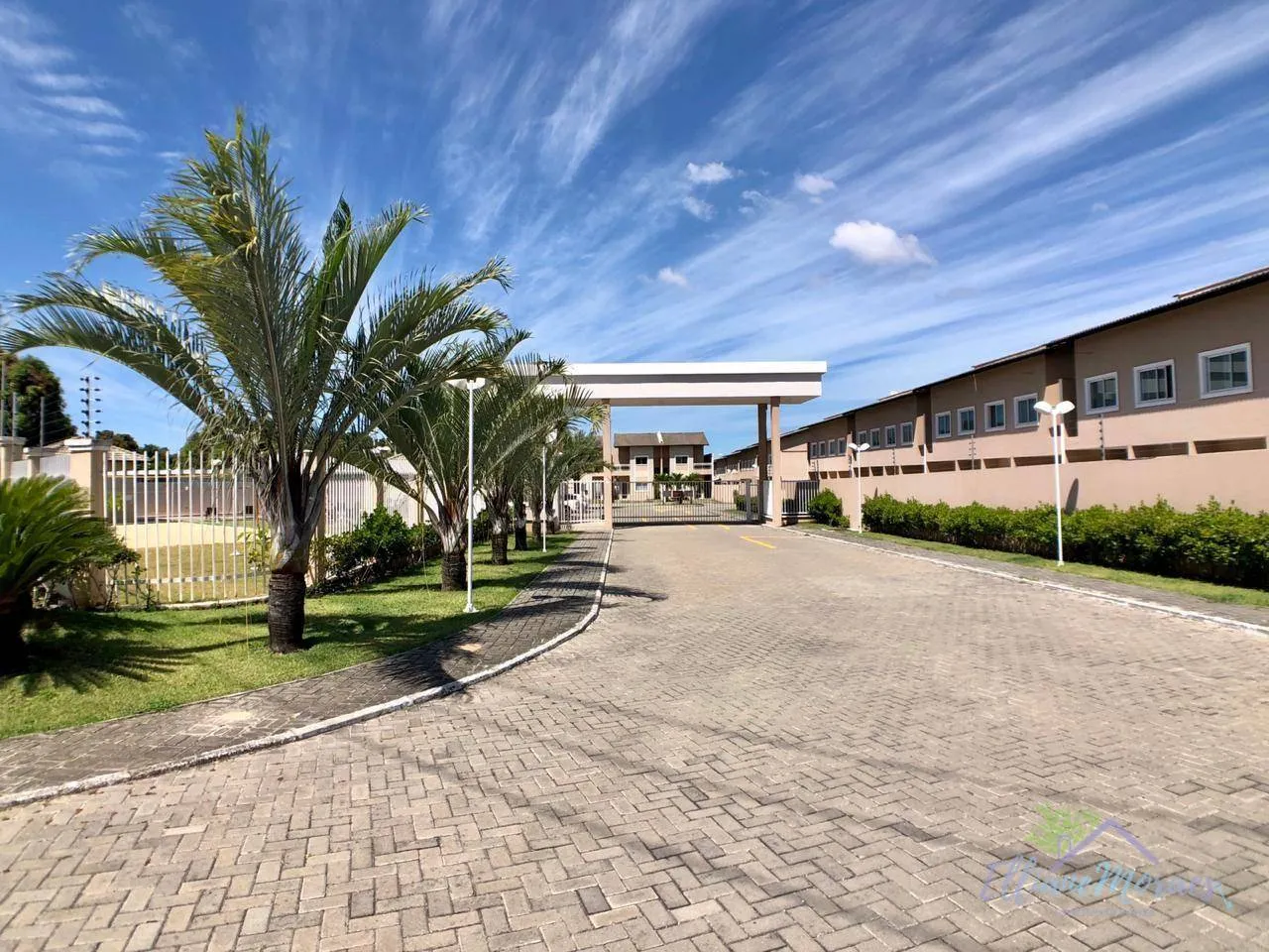 Casa com 4 dormitórios à venda, 103 m² por R$ 589.990,00 - Pires Façanha - Eusébio/CE