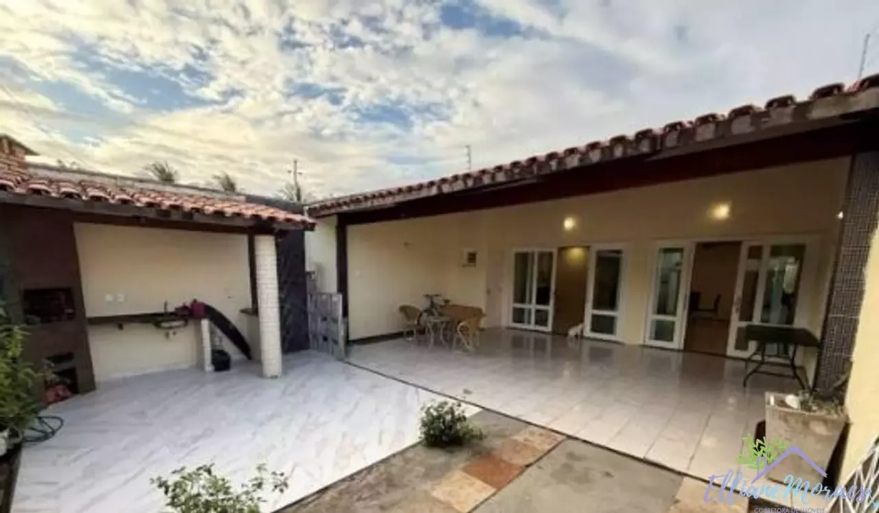 Casa à venda, 184 m² por R$ 650.000,00 - Lago Jacarey - Fortaleza/CE